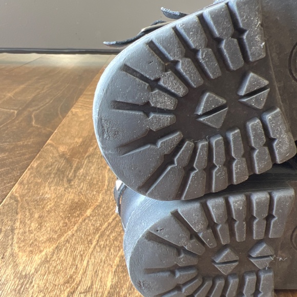 Little Girl’s Black Booties - Picture 6 of 8